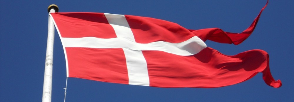 dansk flag1 1000x350